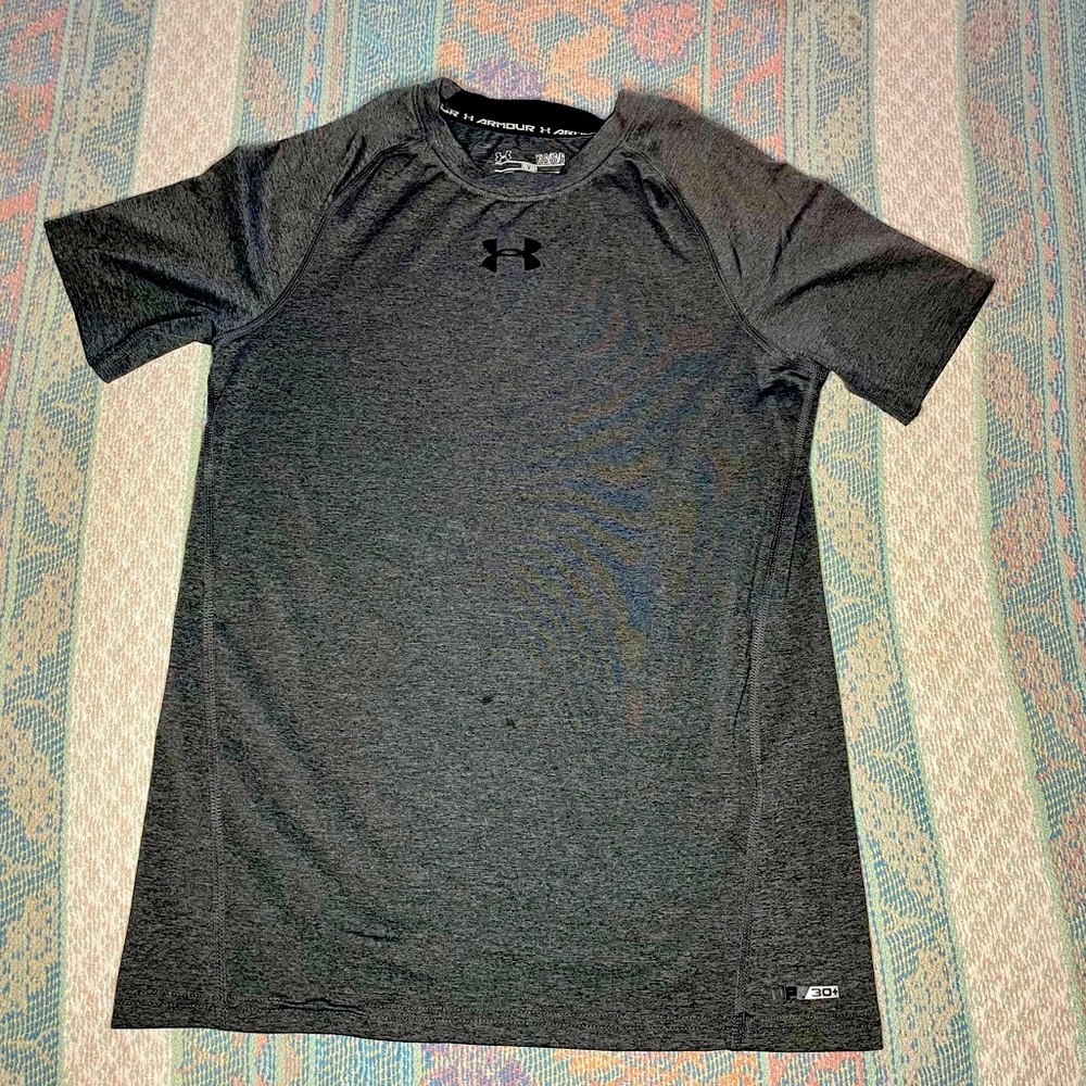 Under Amor Boys Shirt